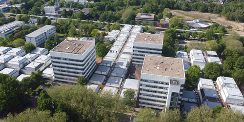 Luftaufnahme der Gebäude der Fakultät