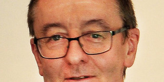 Portrait von Prof. Arno Behr 