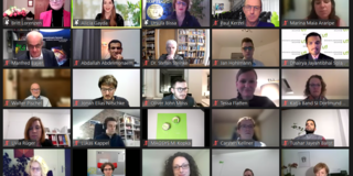 Einzelbilder im Zoom Meeting der teilnehmer