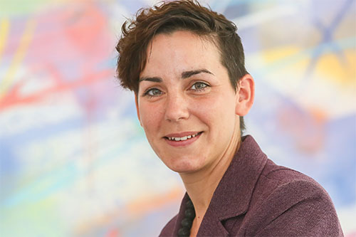 Portrait von Dr. Juliane Merz 